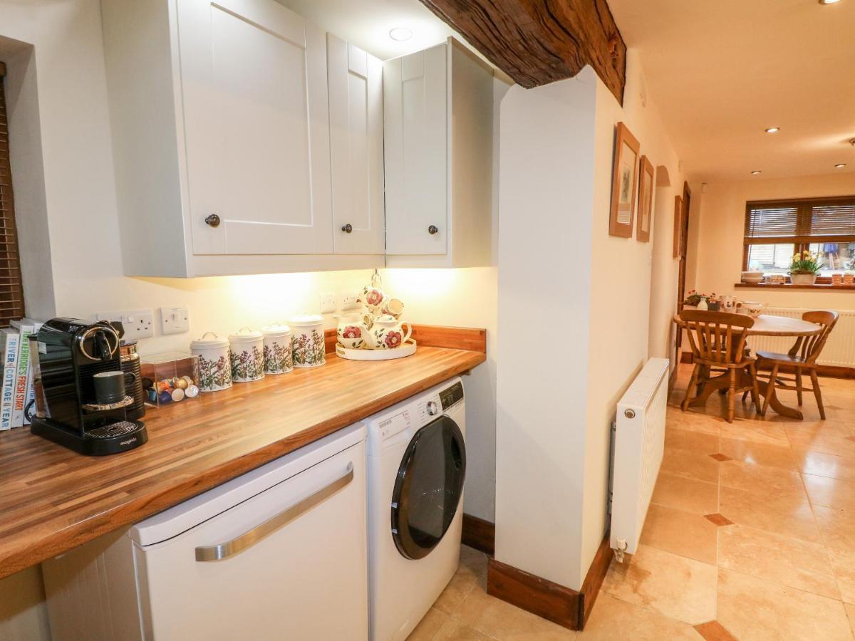 Bellamour End Cottage ريجلي المظهر الخارجي الصورة